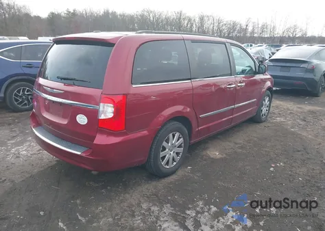 2015 Chrysler Town & Country Touring from USA, damaged, VIN 2C4RC1BG0FR662660